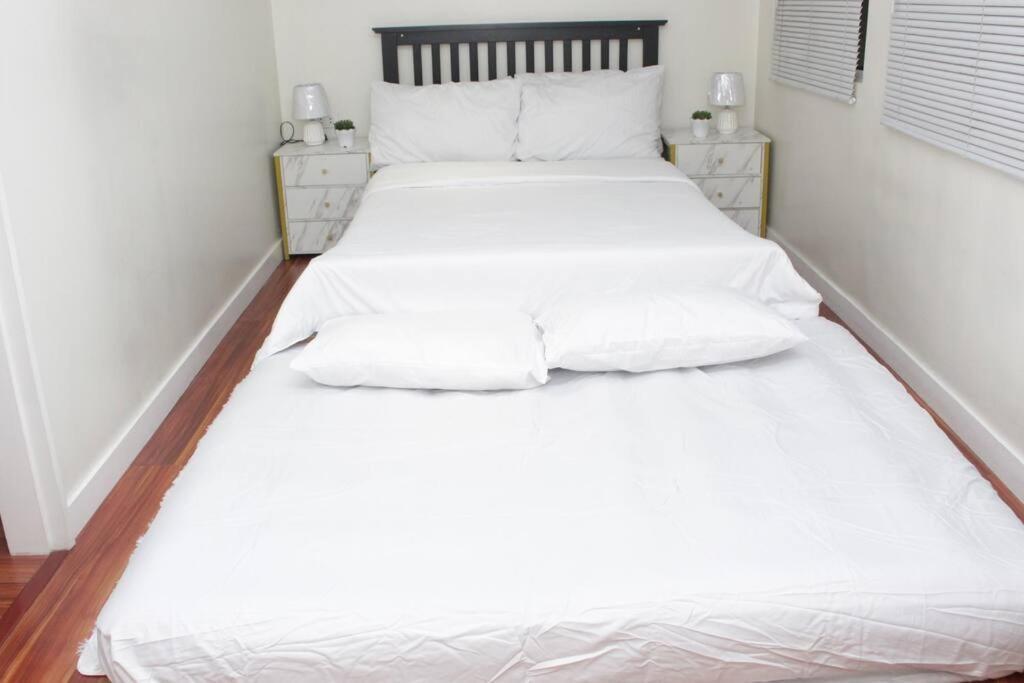 A2J Bgc Luxury 2Br Loft Near Burgos Circle & Malls Manila Esterno foto